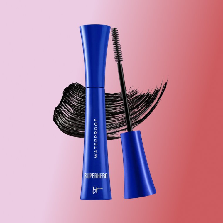 Image of IT Cosmetics Superhero Volumizing Waterproof Mascara