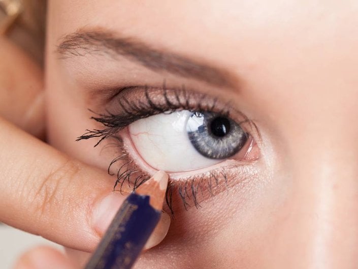5 Almost-White Eyeliners That’ll Make You Look More Awake