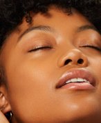 Here’s How to Diffuse Curls for Frizz Free Hair 