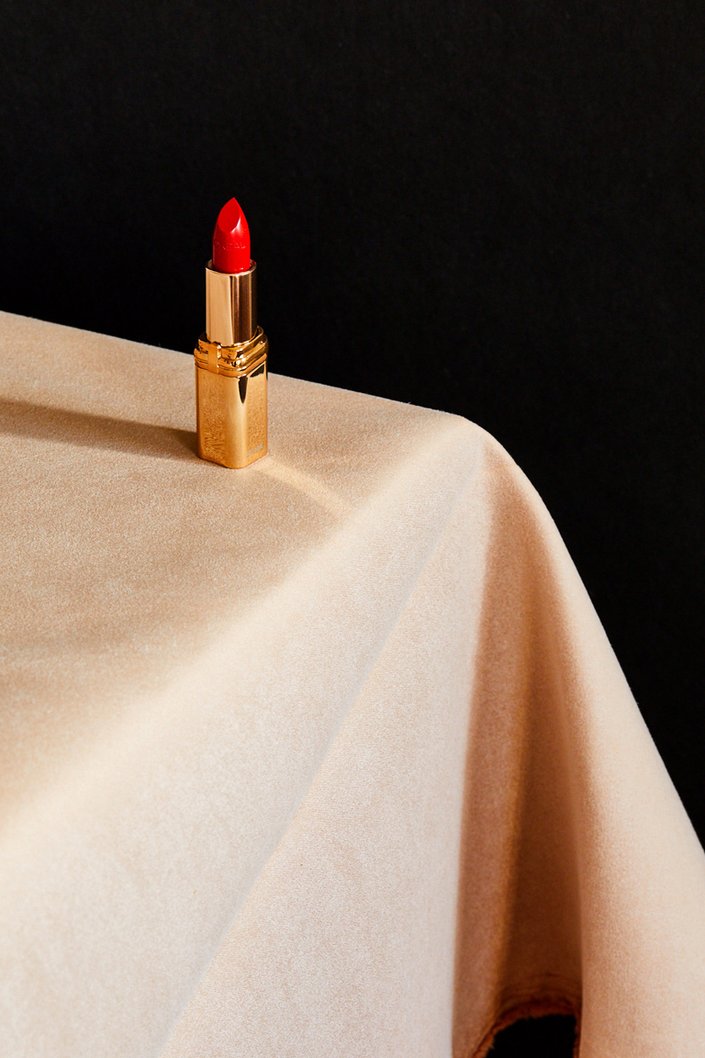 L'Oréal Paris Colour Riche Satin Lipstick in Red Passion